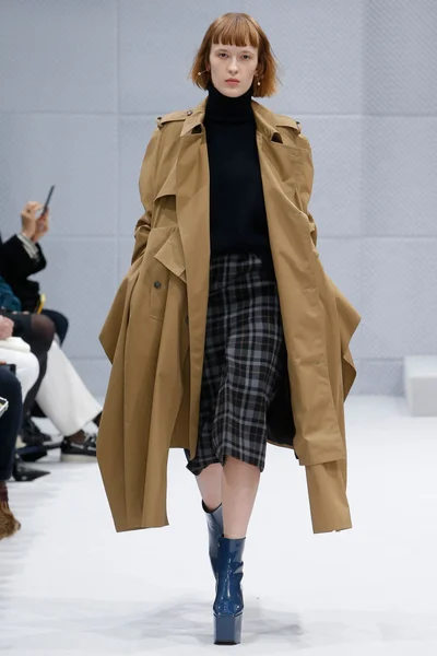Look 26